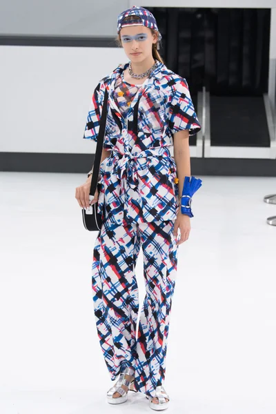 Look 22